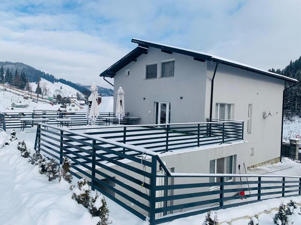 Valea Putnei Residence- Rooms For Rent Экстерьер фото