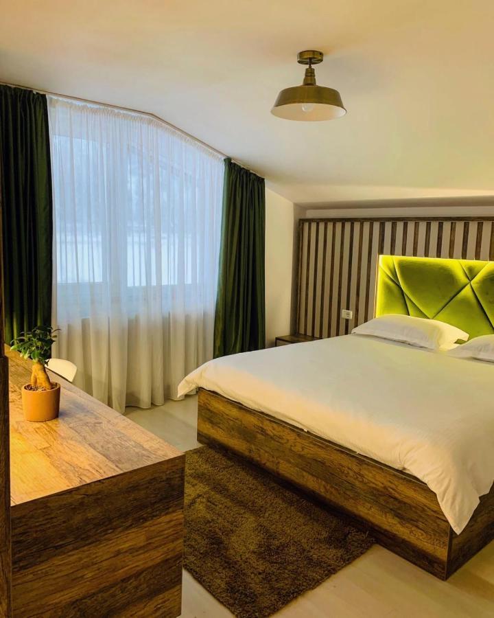 Valea Putnei Residence- Rooms For Rent Экстерьер фото
